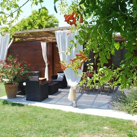 Le Cabanon Tendance Du Luberon Mérindol Kültér fotó