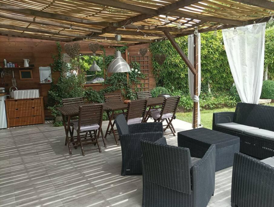 Le Cabanon Tendance Du Luberon Mérindol Kültér fotó