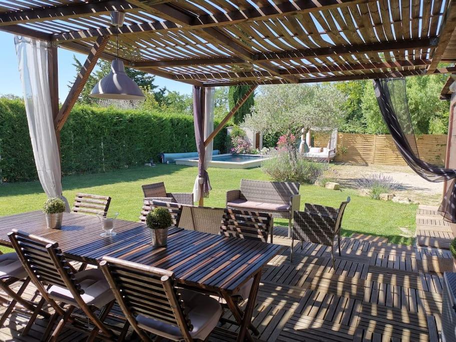 Le Cabanon Tendance Du Luberon Mérindol Kültér fotó